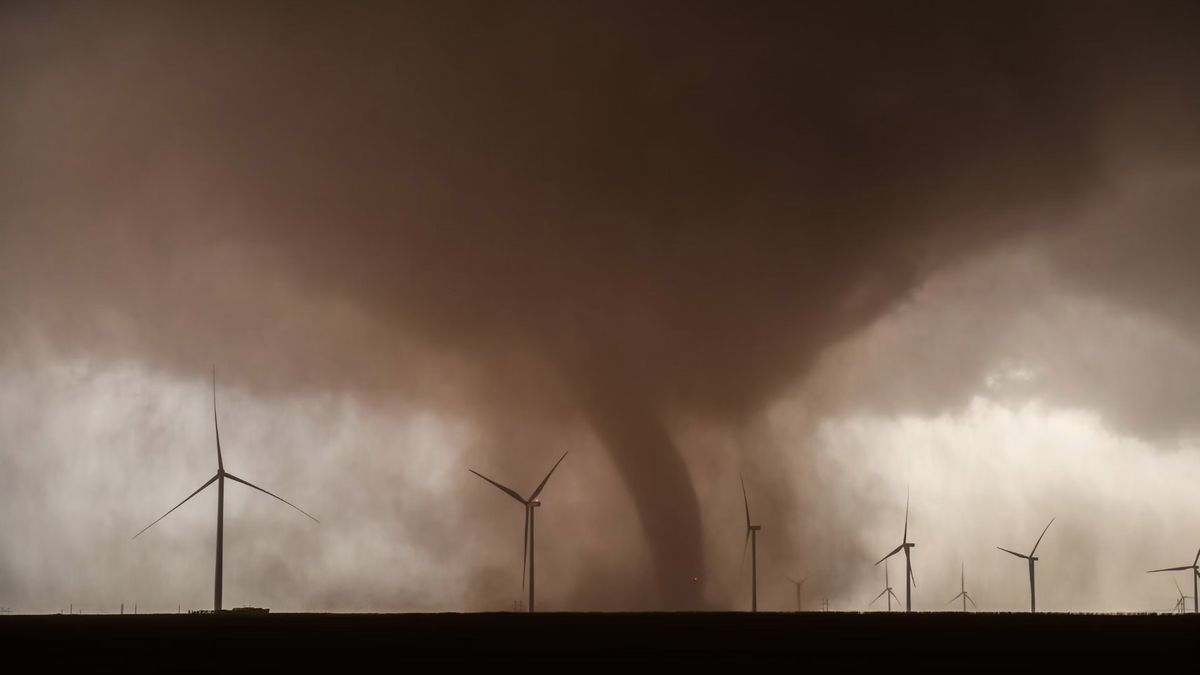 Horor Tornado Tewaskan 5 Orang di China